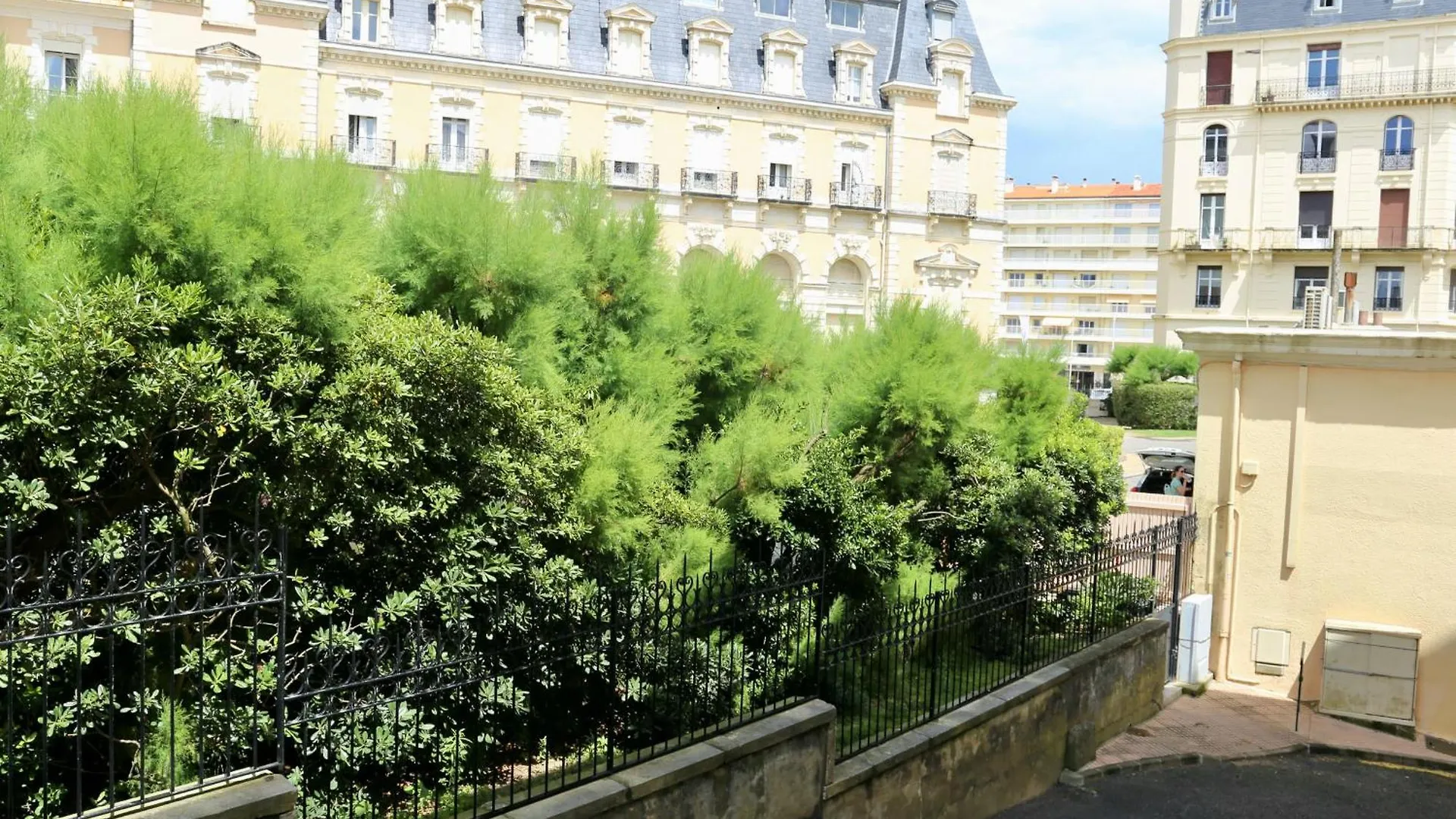 Appartement Spacieux Et Renove Au Coeur De Biarritz, A Deux Pas De La Plage Et Des Commerces - Fr-1-239-802